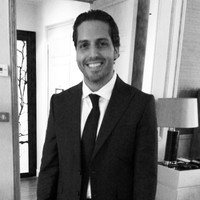 Portrait of Dan Herbatschek, founder of Kernel Technologies